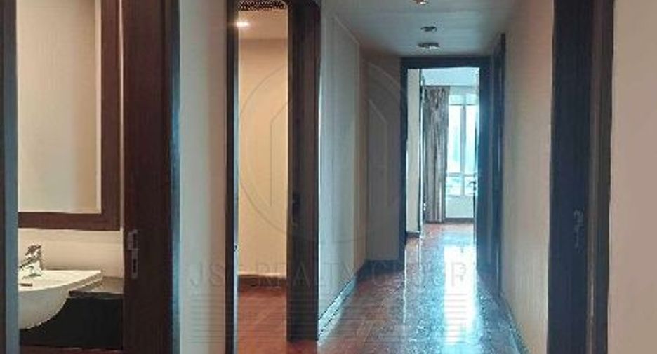 For rent 3 ベッドルーム condo in Watthana, Bangkok