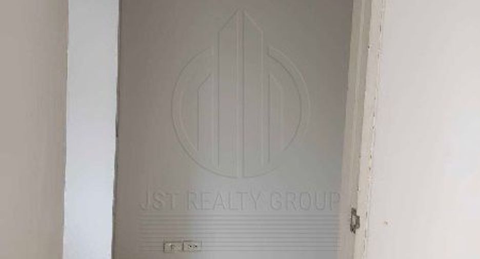 For rent 3 ベッドルーム condo in Watthana, Bangkok