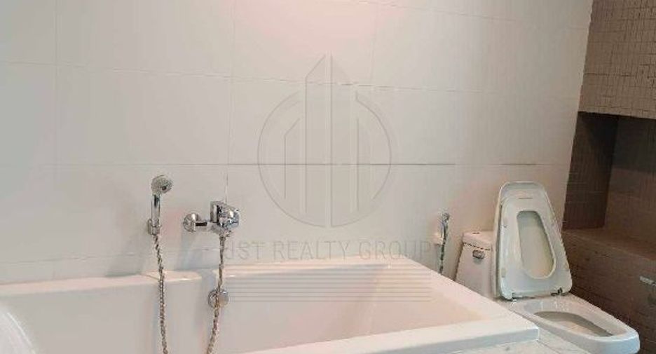 For rent 3 ベッドルーム condo in Watthana, Bangkok
