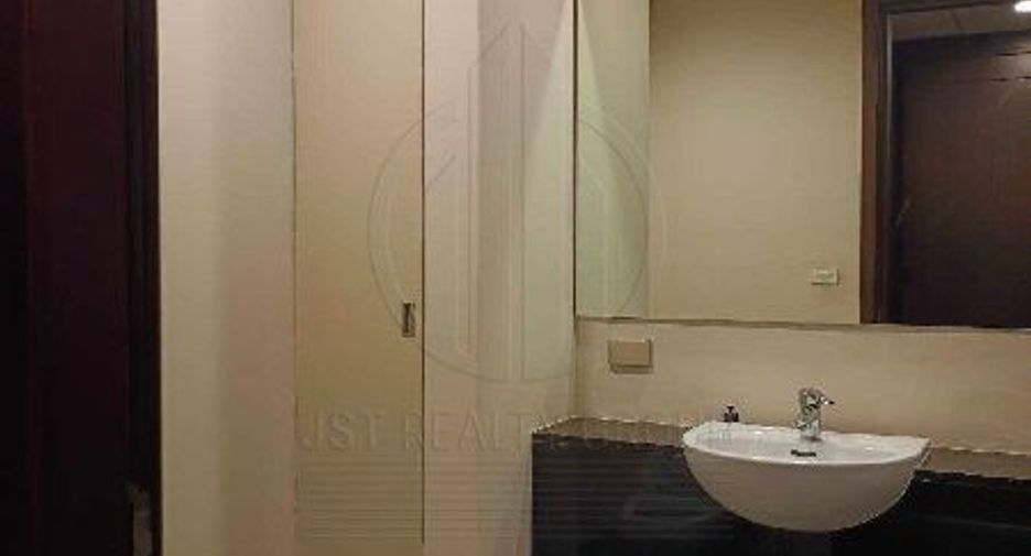 For rent 3 ベッドルーム condo in Watthana, Bangkok