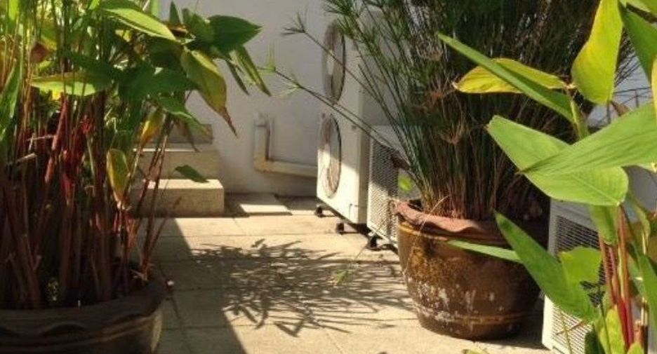 Casa en alquiler de 3 habitaciones en Yan Nawa, Bangkok