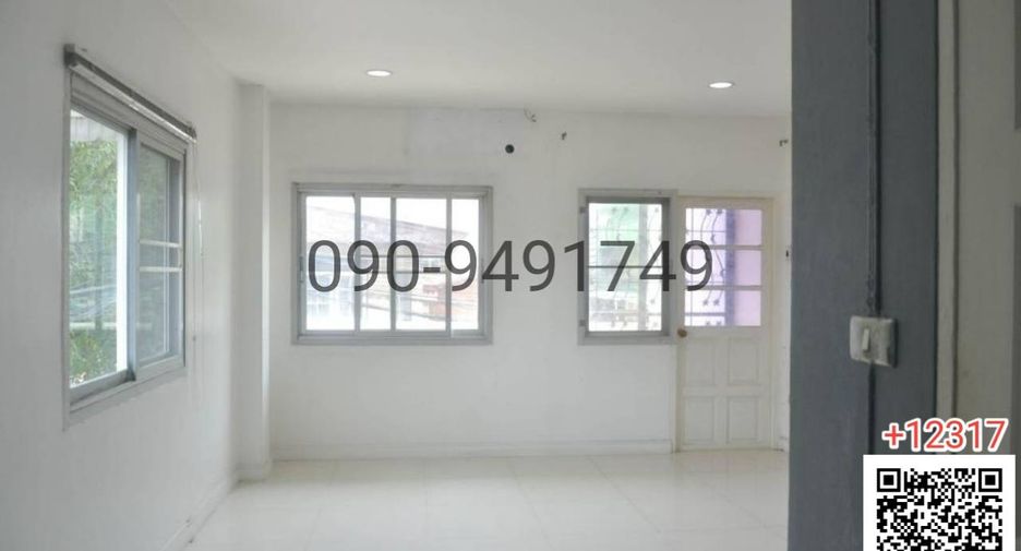 For rent 4 bedrooms townhouse in Mueang Nonthaburi, Nonthaburi