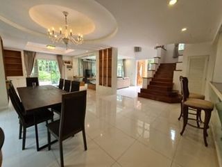 For rent 4 bed apartment in Mueang Samut Prakan, Samut Prakan