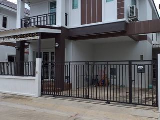 For sale 3 bedrooms house in Mueang Samut Sakhon, Samut Sakhon