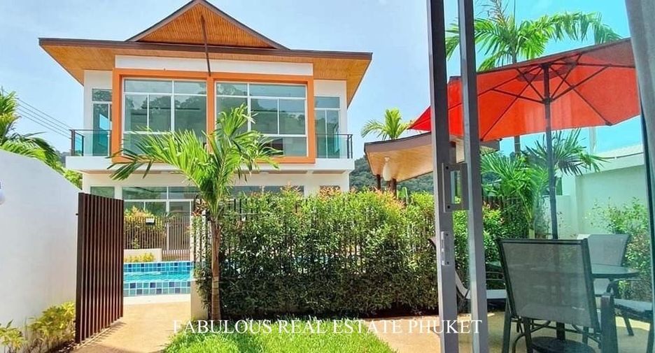 Casa adosada en venta de 3 habitaciones en Kathu, Phuket