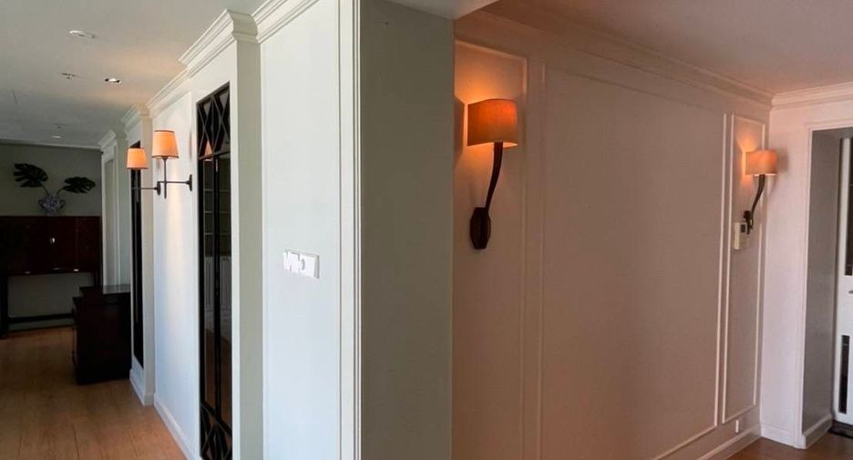 For sale 3 bedrooms condo in Sathon, Bangkok