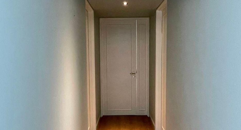 For sale 3 bedrooms condo in Sathon, Bangkok
