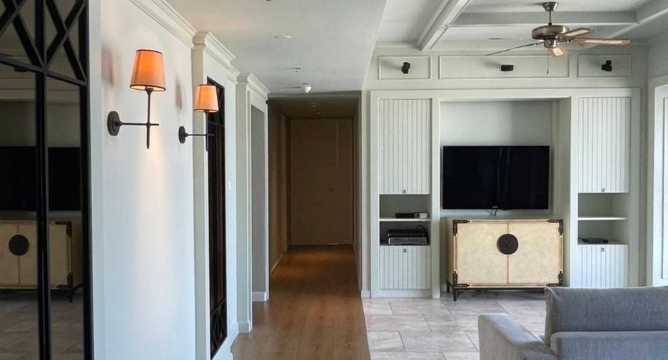 For sale 3 bedrooms condo in Sathon, Bangkok