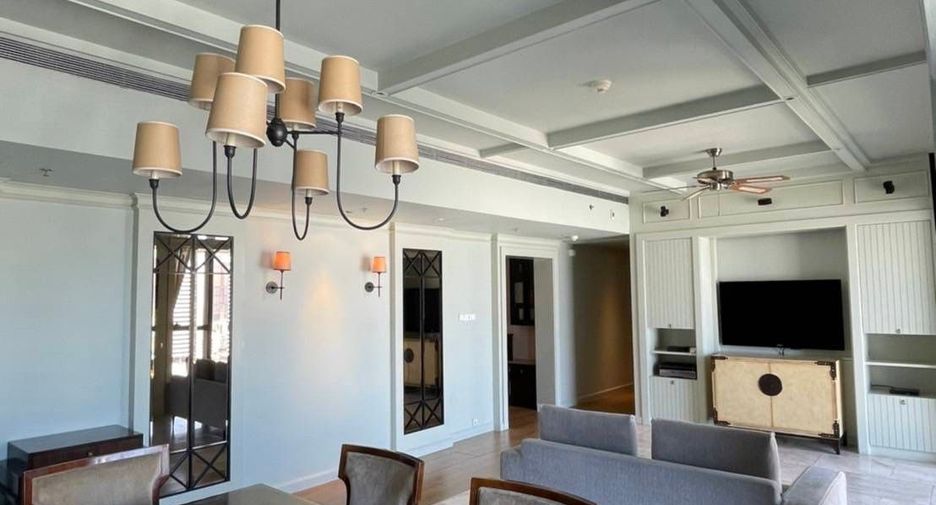 For sale 3 bedrooms condo in Sathon, Bangkok