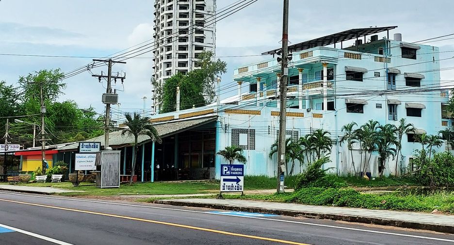 For sale 23 bed hotel in Mueang Rayong, Rayong