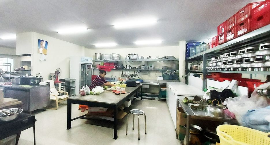 For sale 23 bedrooms hotel in Mueang Rayong, Rayong