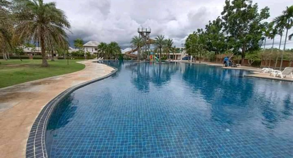 For sale 8 Beds house in Huay Yai, Pattaya