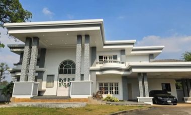 Haus zum Kauf mit 5 Zimmer in Mueang Chon Buri, Chonburi