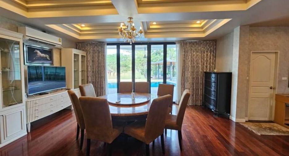 À vendre 5 chambres maison à Mueang Chon Buri, Chonburi