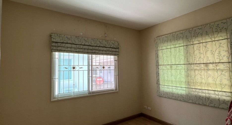 For sale 3 bedrooms house in Mueang Nonthaburi, Nonthaburi