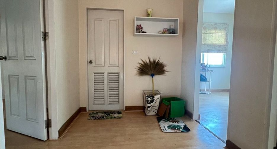 For sale 3 bedrooms house in Mueang Nonthaburi, Nonthaburi