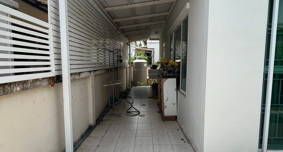 For sale 3 bedrooms house in Mueang Nonthaburi, Nonthaburi