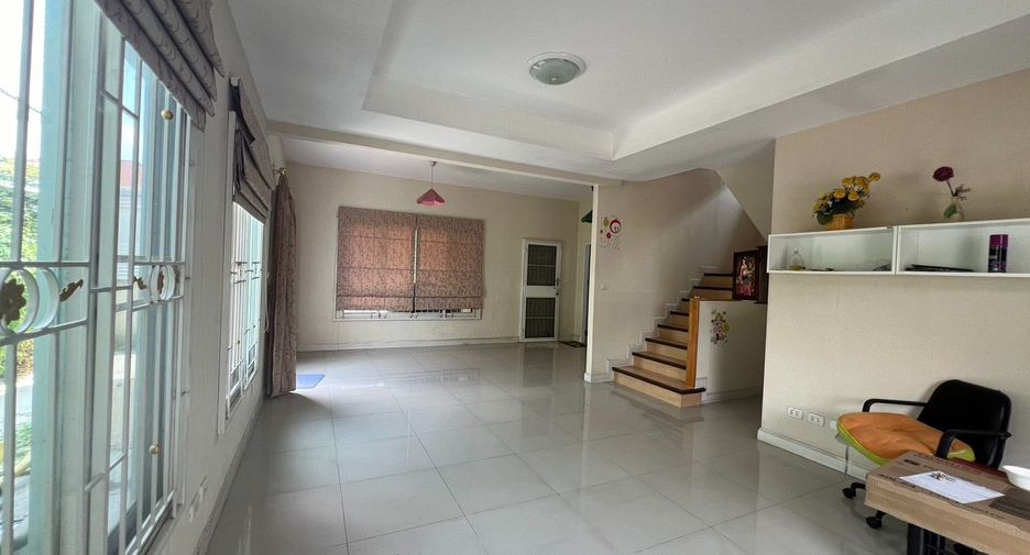 For sale 3 bedrooms house in Mueang Nonthaburi, Nonthaburi
