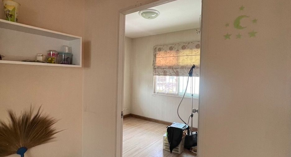 For sale 3 bedrooms house in Mueang Nonthaburi, Nonthaburi