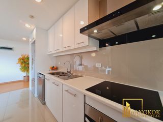 For rent 2 bedrooms apartment in Watthana, Bangkok