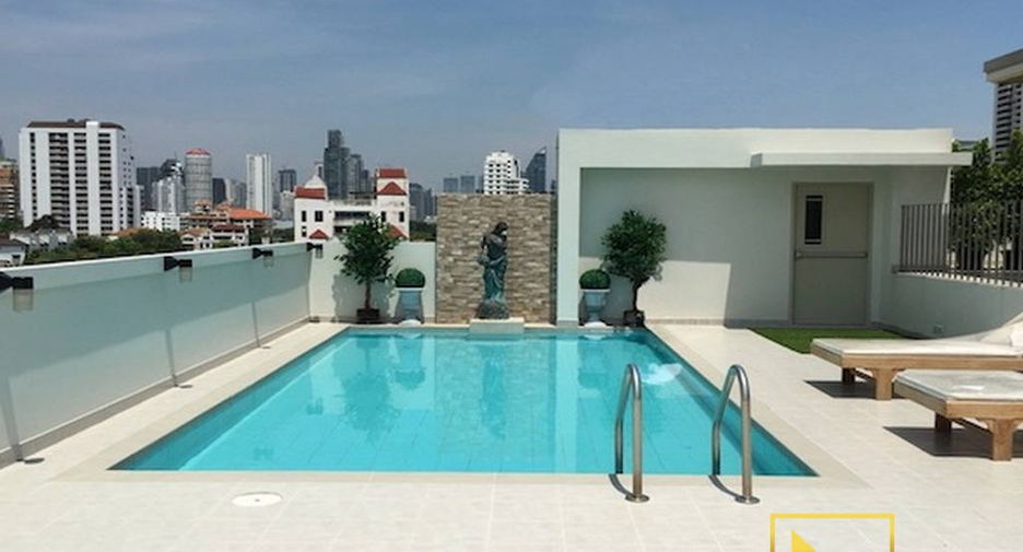 For rent 2 bedrooms apartment in Watthana, Bangkok