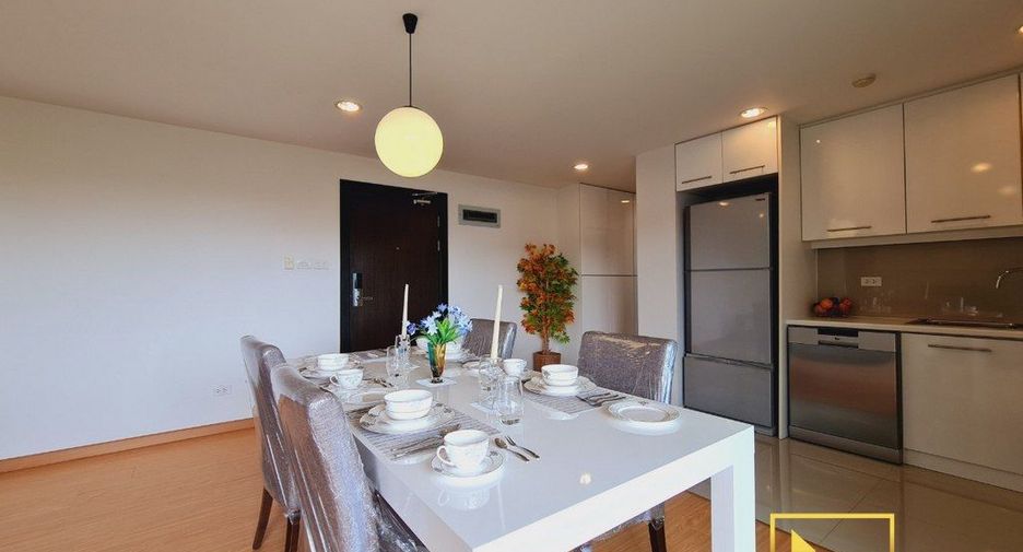 For rent 2 bedrooms apartment in Watthana, Bangkok