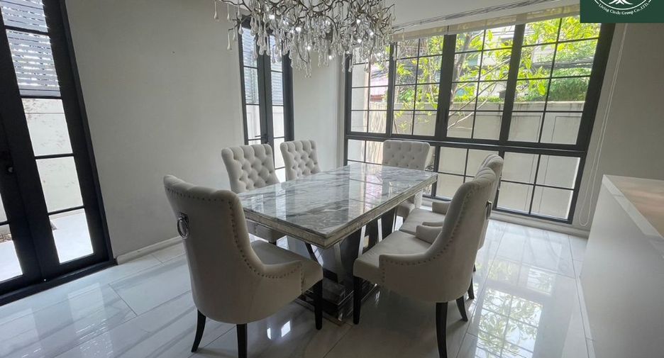 For rent and for sale 4 bedrooms townhouse in Watthana, Bangkok