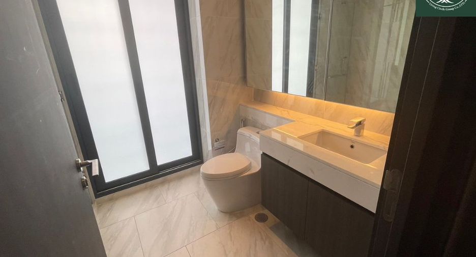For rent and for sale 4 bedrooms townhouse in Watthana, Bangkok