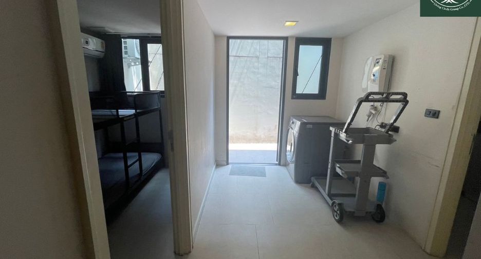 For rent and for sale 4 bedrooms townhouse in Watthana, Bangkok