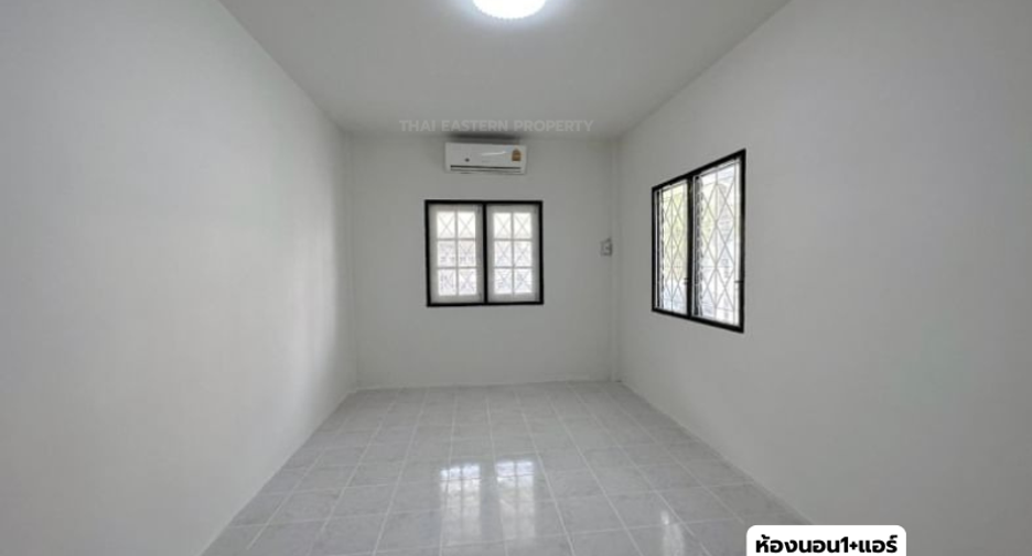 出售 2 卧室 独立屋 在 Si Racha, Chon Buri