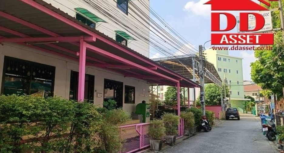 For sale 27 Beds apartment in Bang Na, Bangkok