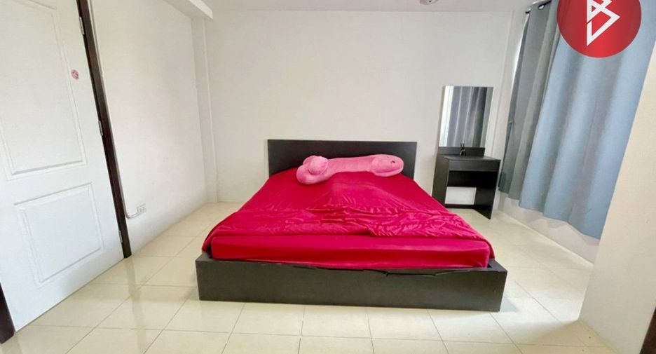 ขาย 6 เตียง พื้นที่ค้าปลีก ใน เมืองชลบุรี, ชลบุรี