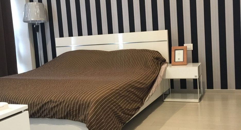 Wohnung zur Miete mit 2 Zimmer in Pathum Wan, Bangkok