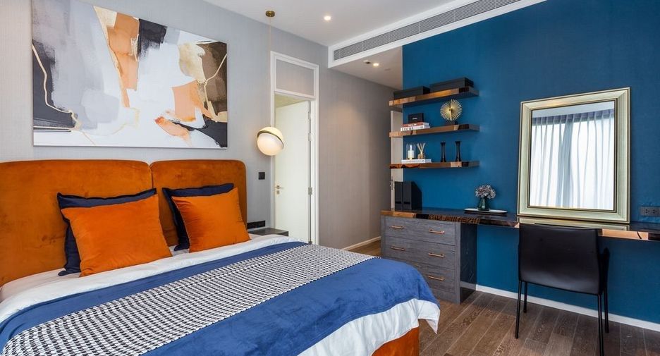 For rent 2 bedrooms condo in Pathum Wan, Bangkok