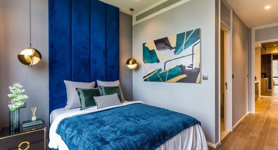 For rent 2 bedrooms condo in Pathum Wan, Bangkok