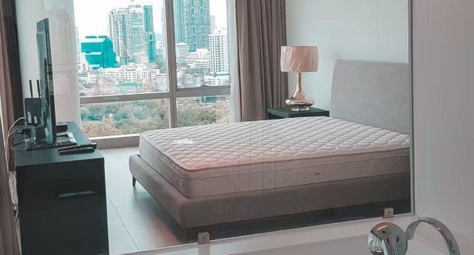 Condo en alquiler de 3 habitaciones en Pathum Wan, Bangkok