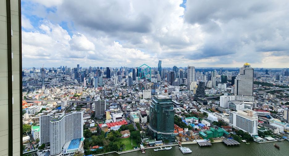 For rent 3 bedrooms condo in Khlong San, Bangkok