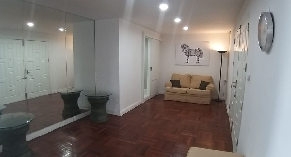 出租 4 卧室 独立屋 在 Khlong Toei, 曼谷