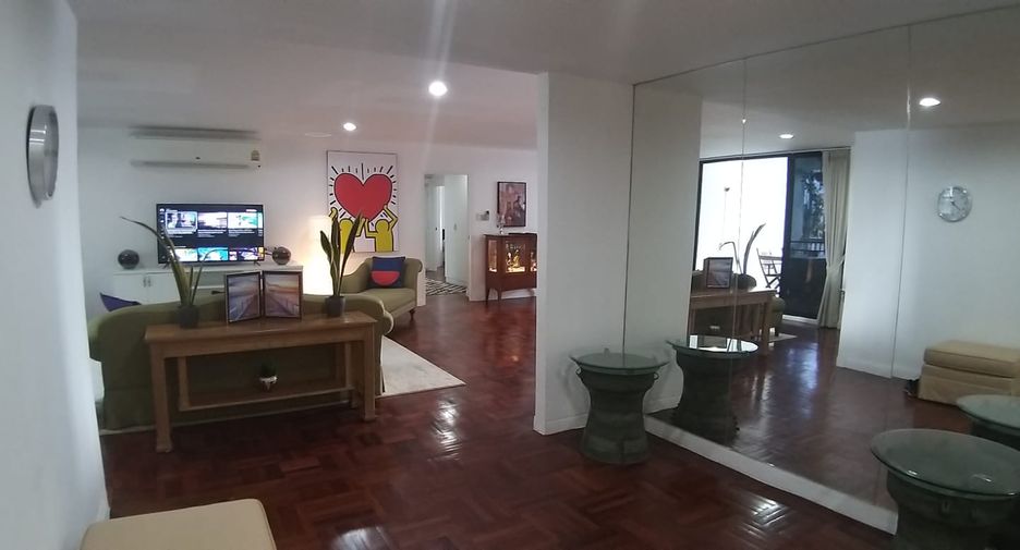 出租 4 卧室 独立屋 在 Khlong Toei, 曼谷
