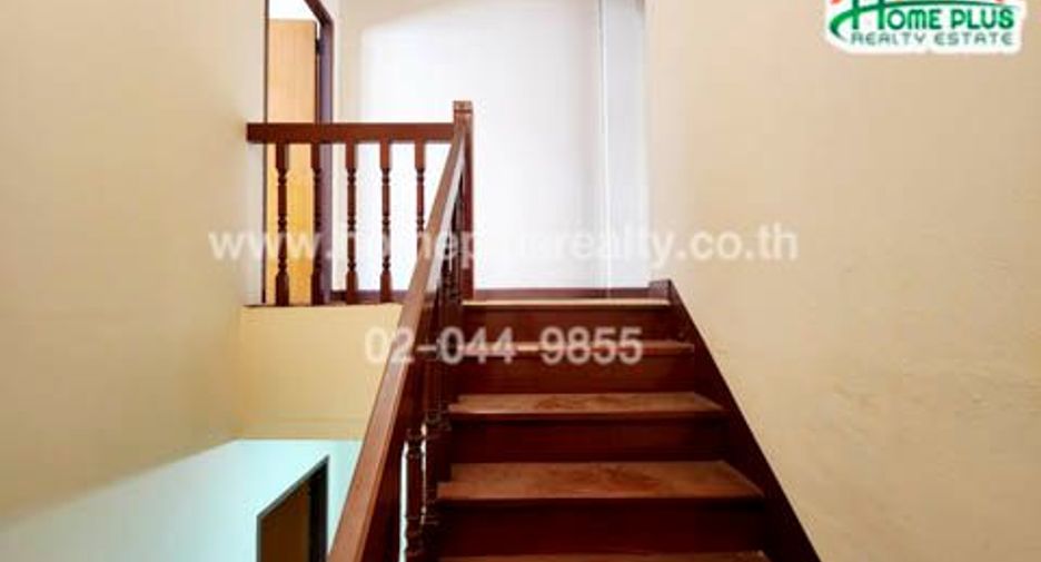 For sale 8 Beds townhouse in Bang Khae, Bangkok