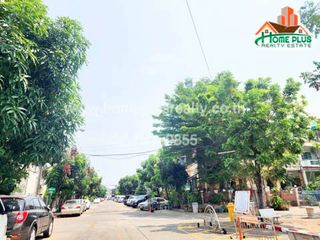 For sale 8 bedrooms townhouse in Thanyaburi, Pathum Thani