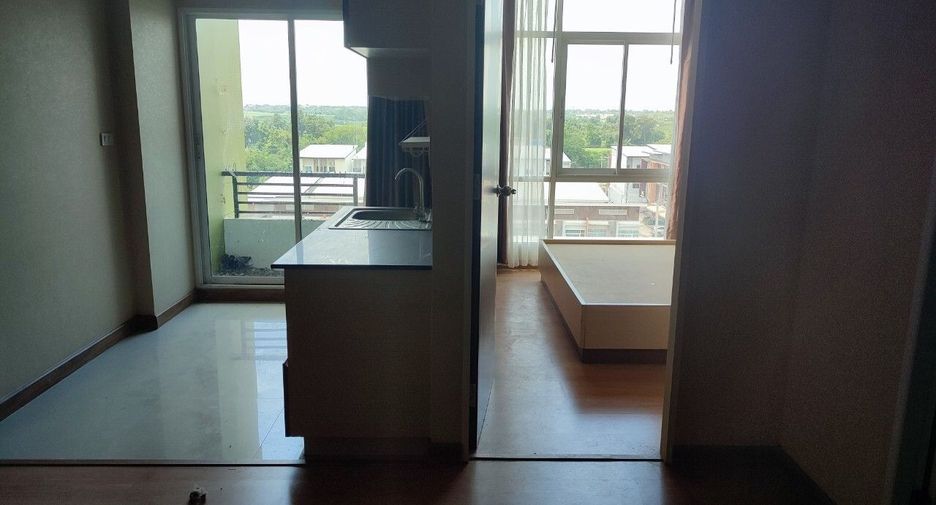 For sale 1 bed condo in Mueang Nakhon Ratchasima, Nakhon Ratchasima