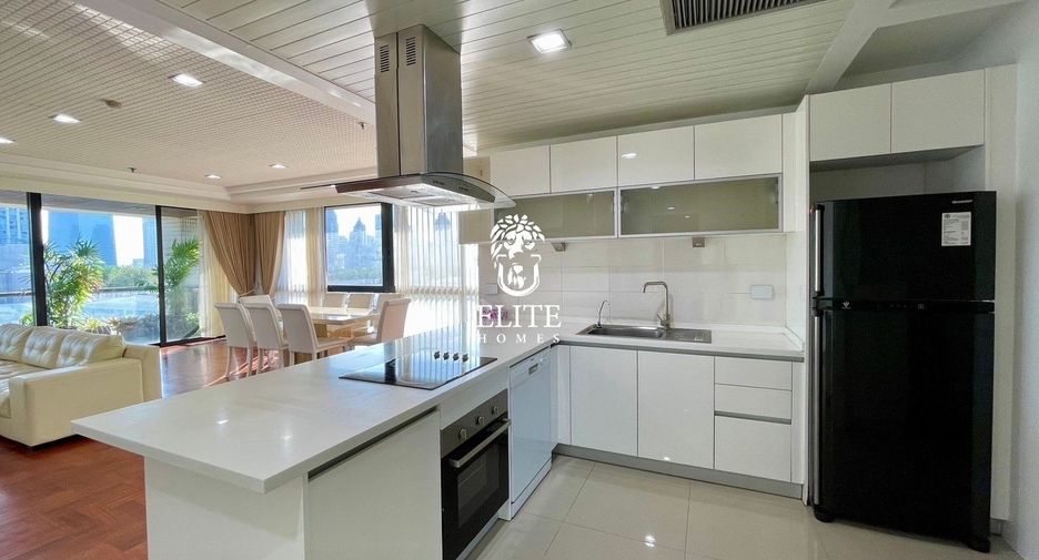 Wohnung zur Miete mit 3 Zimmer in Pathum Wan, Bangkok