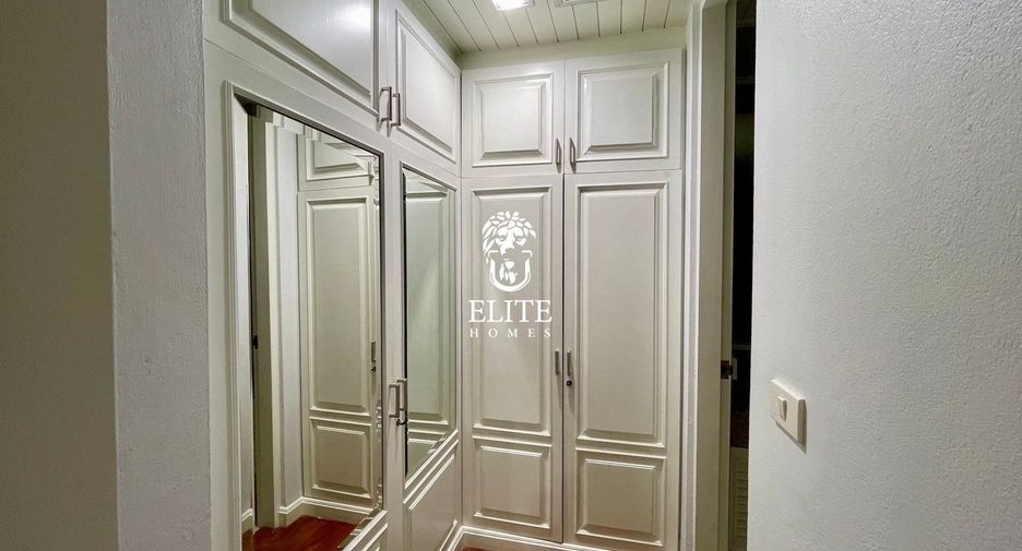 Wohnung zur Miete mit 3 Zimmer in Pathum Wan, Bangkok