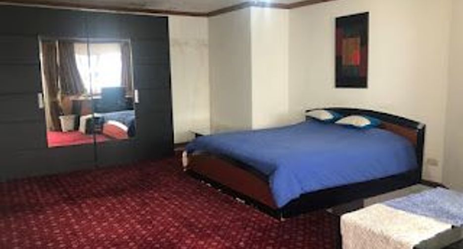 Condo en alquiler y en venta de 2 habitaciones en Bang Rak, Bangkok