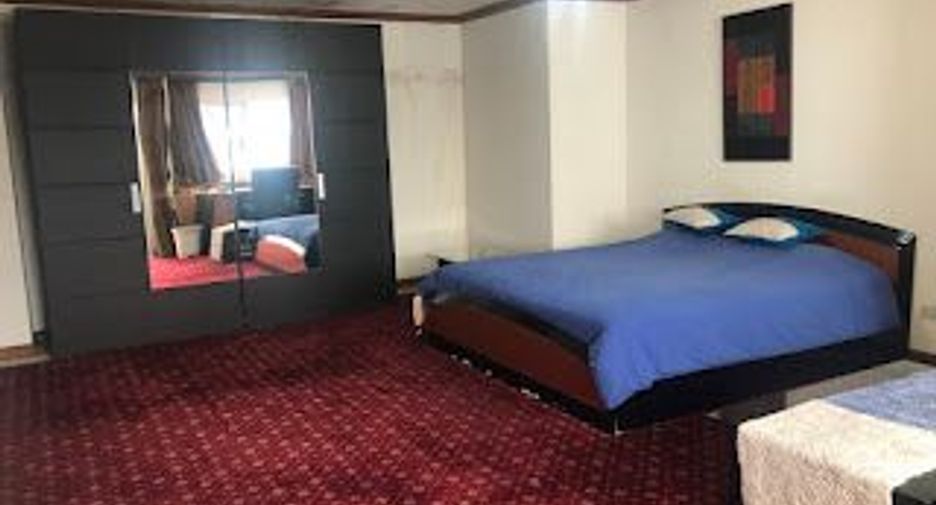 Condo en alquiler y en venta de 2 habitaciones en Bang Rak, Bangkok