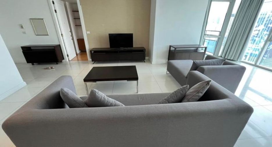 Wohnung zur Miete mit 3 Zimmer in Pathum Wan, Bangkok