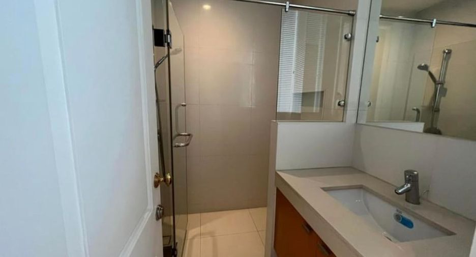 Wohnung zur Miete mit 3 Zimmer in Pathum Wan, Bangkok