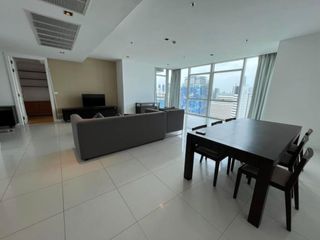 For rent 3 bedrooms condo in Pathum Wan, Bangkok