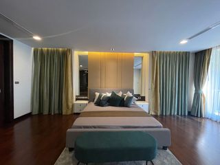 出租 4 卧室 公寓式住宅 在 Watthana, 曼谷